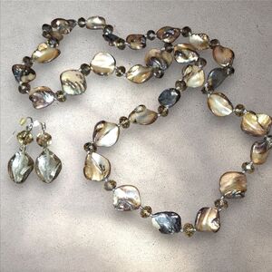 Mother of pearl crystal bead rope necklace with glass & crystal earrings silvery